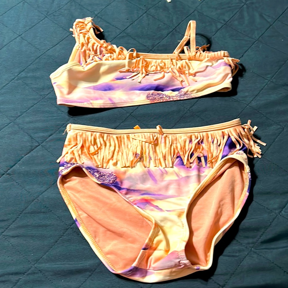Great condition Two piece girls Swim 10